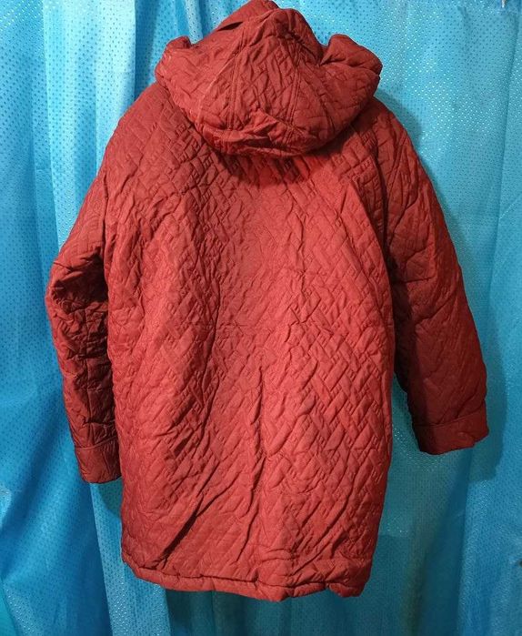 Куртка зимняя с капюшоном
