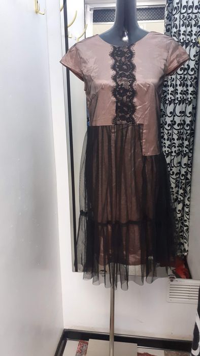 Продам женскую одежду