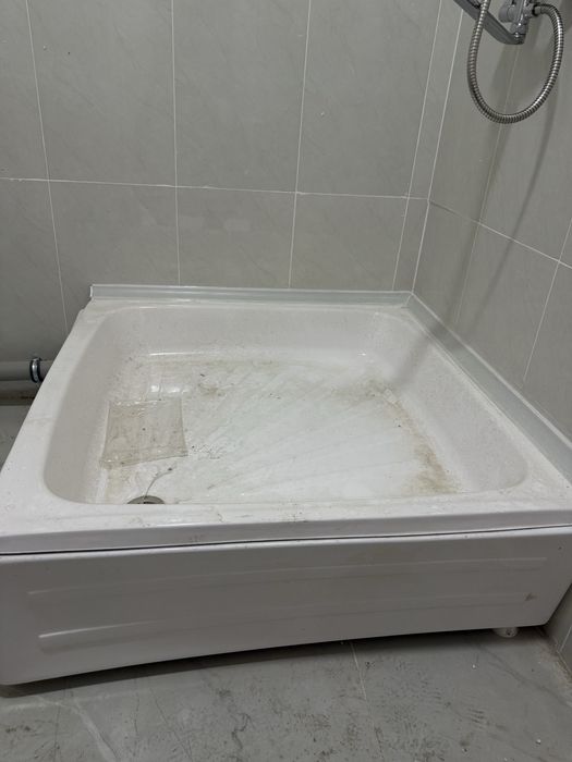 Dushevoy vannas sotiladi. Yangi