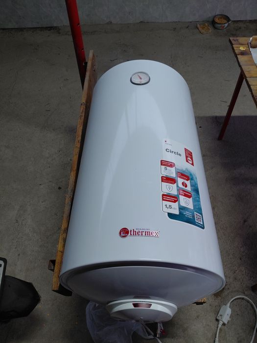 Продам водонагреватель бу