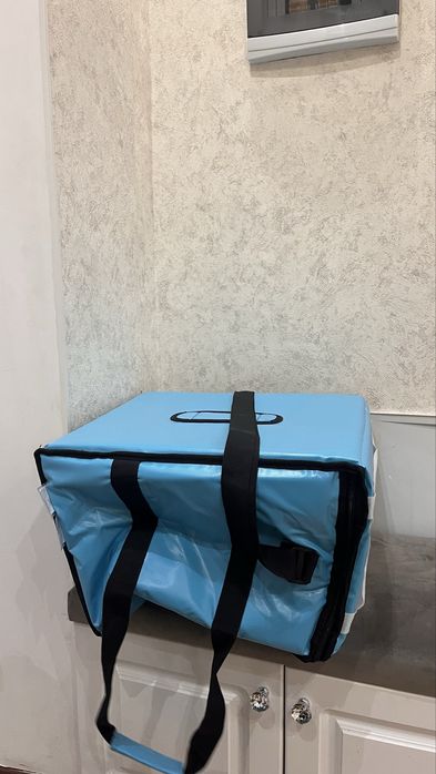 термокороб Wolt (удобная и вместительная)