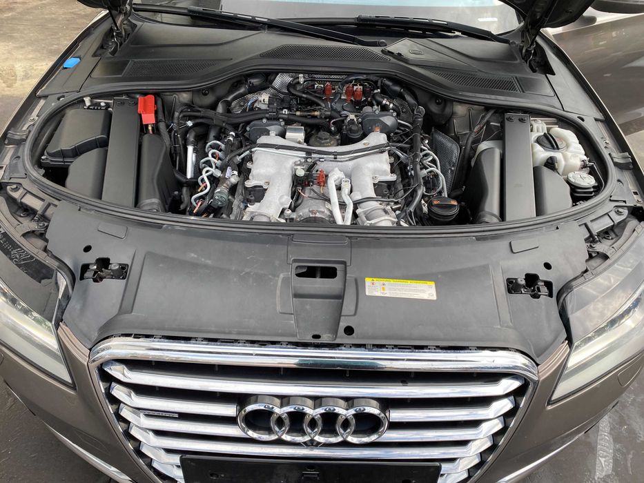 Dezmembrez audi a8 4h 4.2 d cod CDSB/bara a8/far matrix/interior/stop