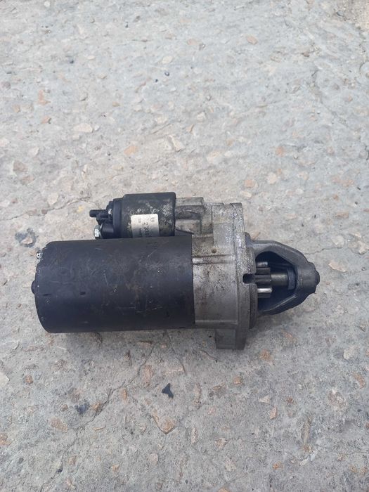 Стартер за BMV  (употребяван работи перфектно-100 лв)