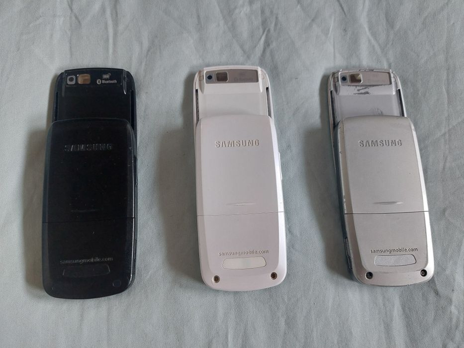 Vând 3 telefoane Samsung SGH E250 defecte – pentru piese
