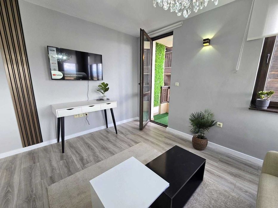 Луксозно обзаведен двустаен апартамент