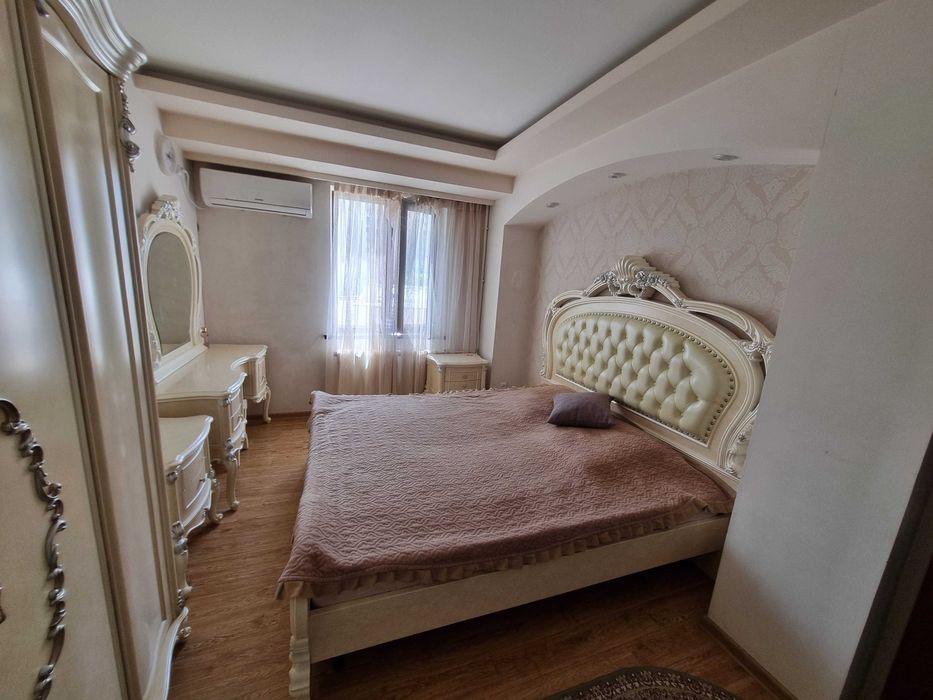 Срочно продам 3 комнат.квартиру возле Корзинка Крестик 40 лет