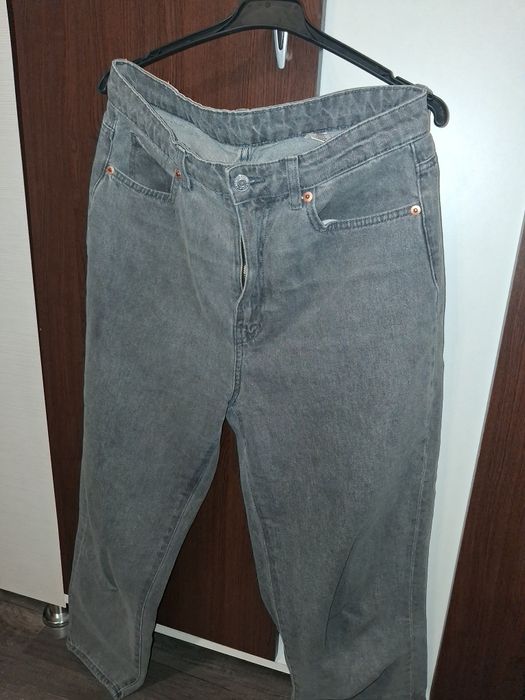Blugi  Loose Mom Jeans