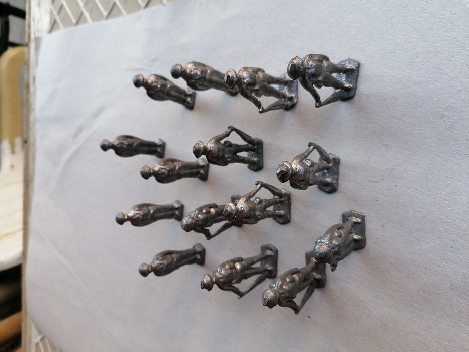 Олвойници войници