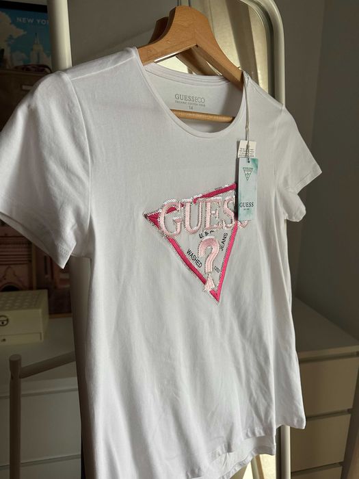 Tricou Guess nou fata