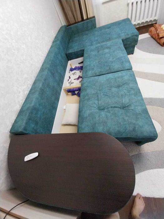 продам угловой диван в отличном состоянии