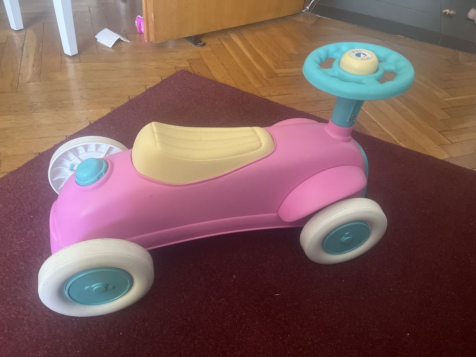 Masinuta ride-on Clementoni