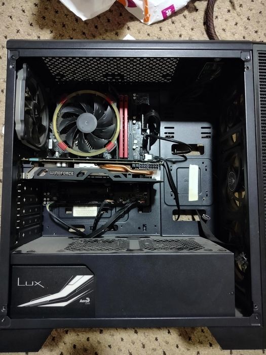 Piese PC Gaming  ( sau pc intreg )