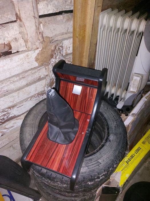 Продам консоль на Газель бизнес.