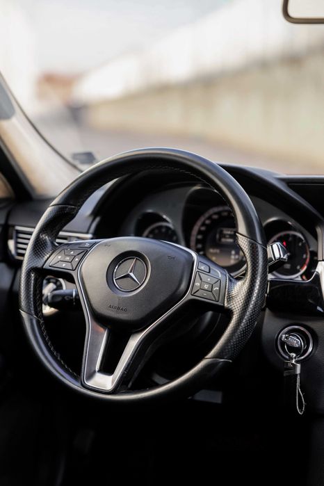 Mercedes-Benz E220 CDI Avantgarde (W212), 2012 г.