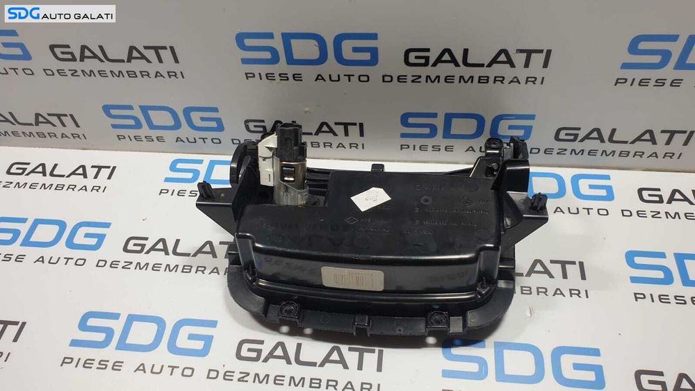 Scrumiera Consola Centrala Bord cu Bricheta Priza Renault Laguna 3 2007 - 2015 Cod 969120002R 969120002 969170001R 969170001