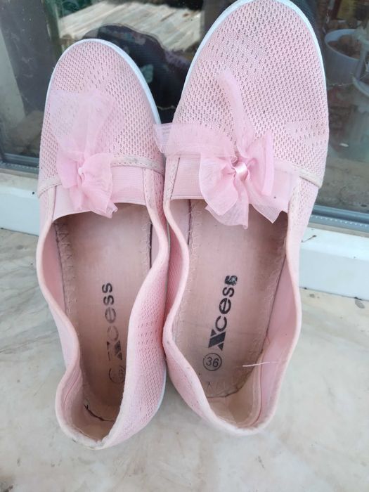 Розови гуменки с панделки размер 36