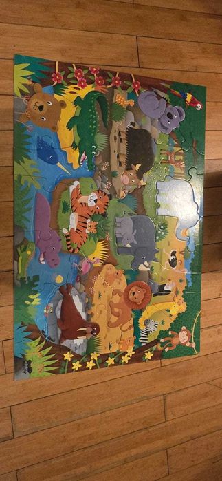 Vand 2 bc puzlle ptr 3 ani si 2 bc  lego ptr copii  5 ani