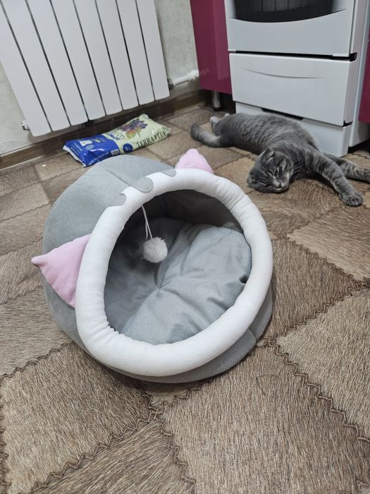 Продам домик для кота
