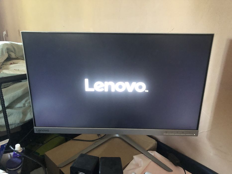 Продам Lenovo L24q-10 в хорошем состоянии
