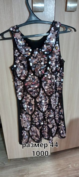 Продам платья в очень хорошем состоянии