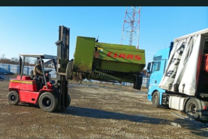 Ofer setvici cu stivuitor si rampe de desc si incarcat utileje