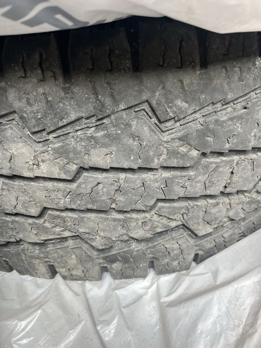 Шины АТ Nokian 265х75х15