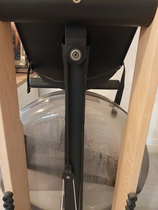 Гребен тренажор Waterrower