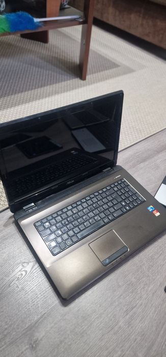 Laptop-uri pentru piese sau reparat