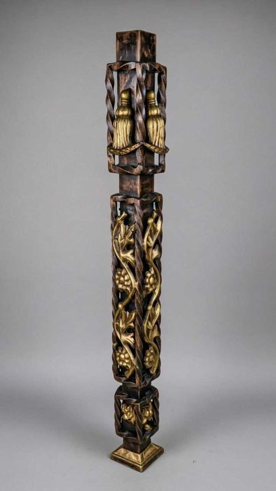 Металлические стойки.