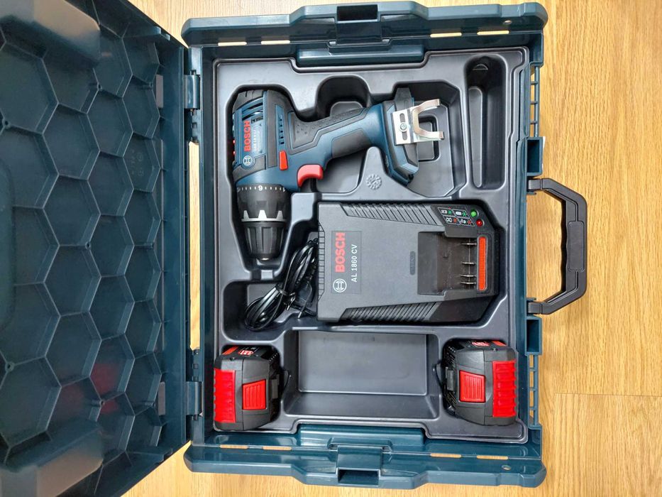 Surubelnita Bosch Professional GSR 18 V-LI 2 acumulatori 4 Ah 1700 RPM