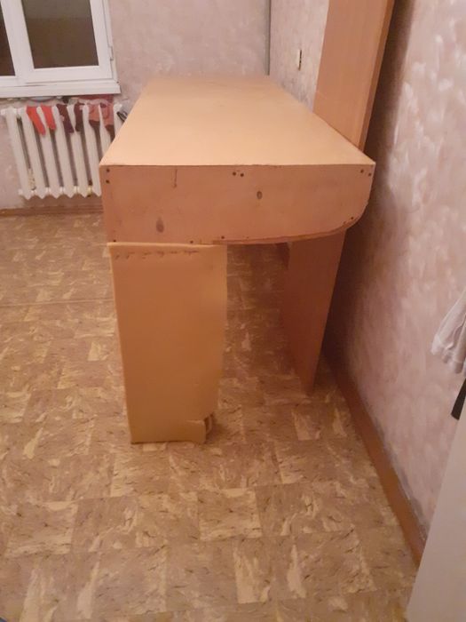 Диван или стол...