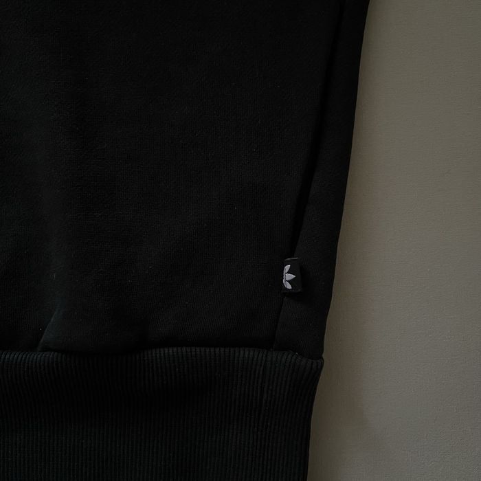 свитшот Adidas в полоску