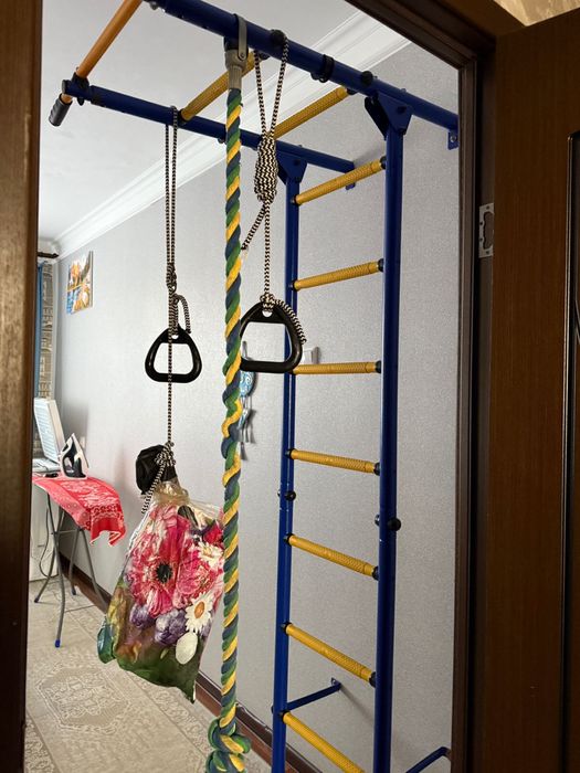 Детский турник для дома, отличное состояние