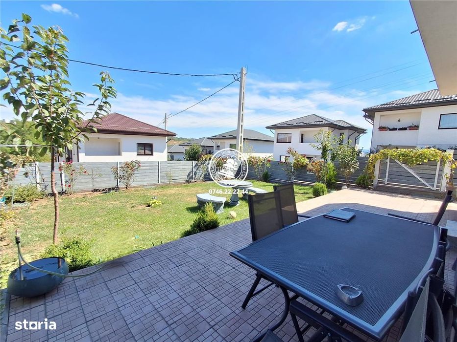 Vila  de vanzare  Rediu,