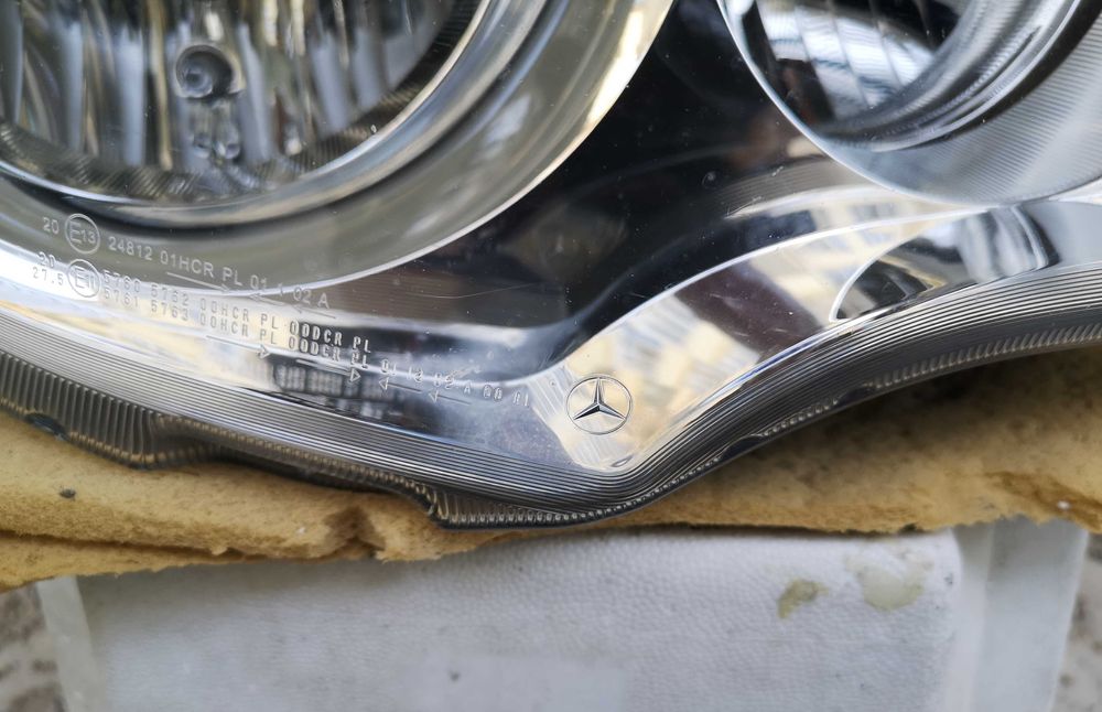 Оригинален фар Мерцедес Антос Mercedes Antos