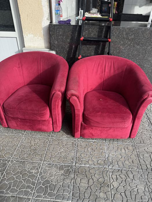 Продаю кресло 2 штуки.