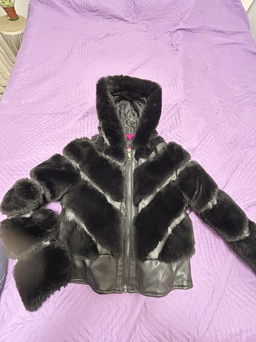 Дамско кожено яке с пух