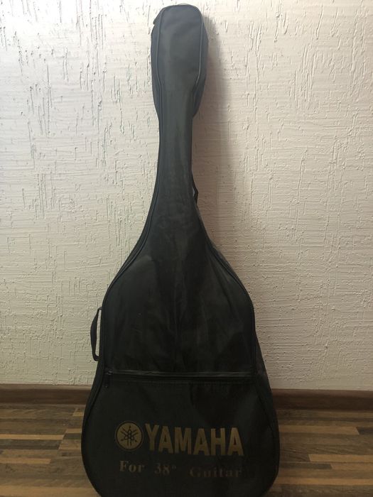 Акустическая гитара