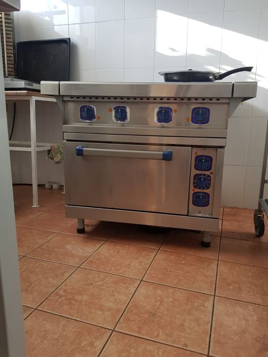 Продаётся электрическая плита Абат