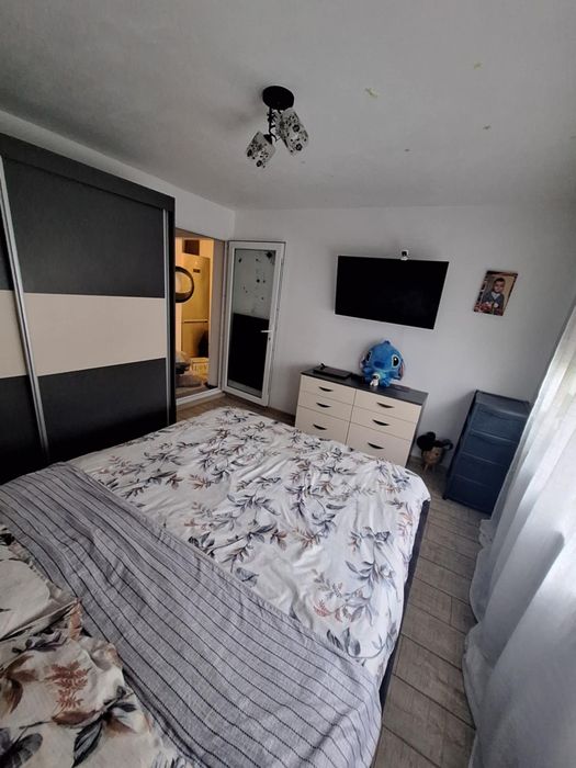 Vând apartament cu 2 camere