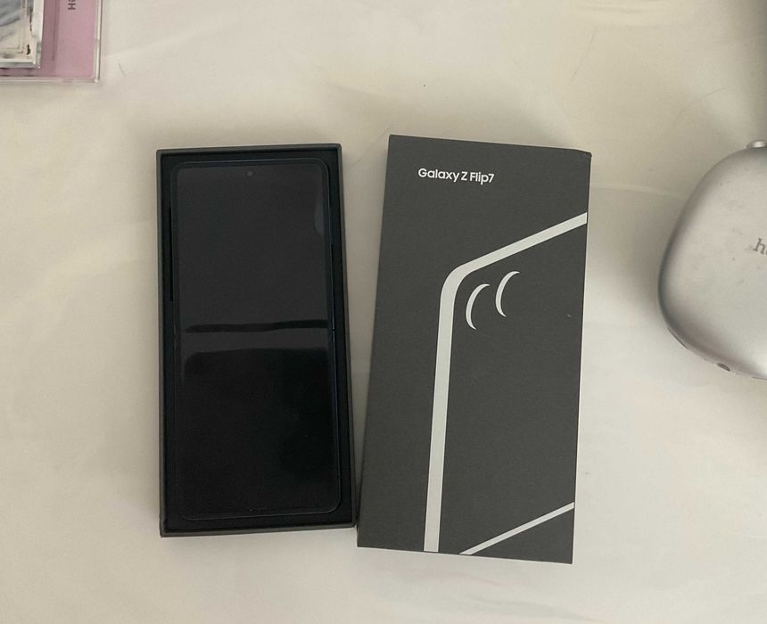 Samsung Z Flip 7
