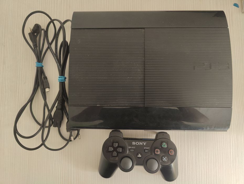 PS3 Super Slim - 500 GB
