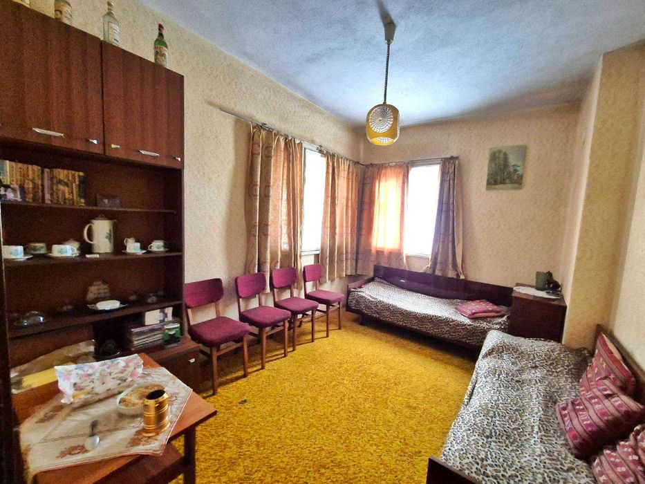 Къща в Тетевенски Балкан / с.Гложене/ !