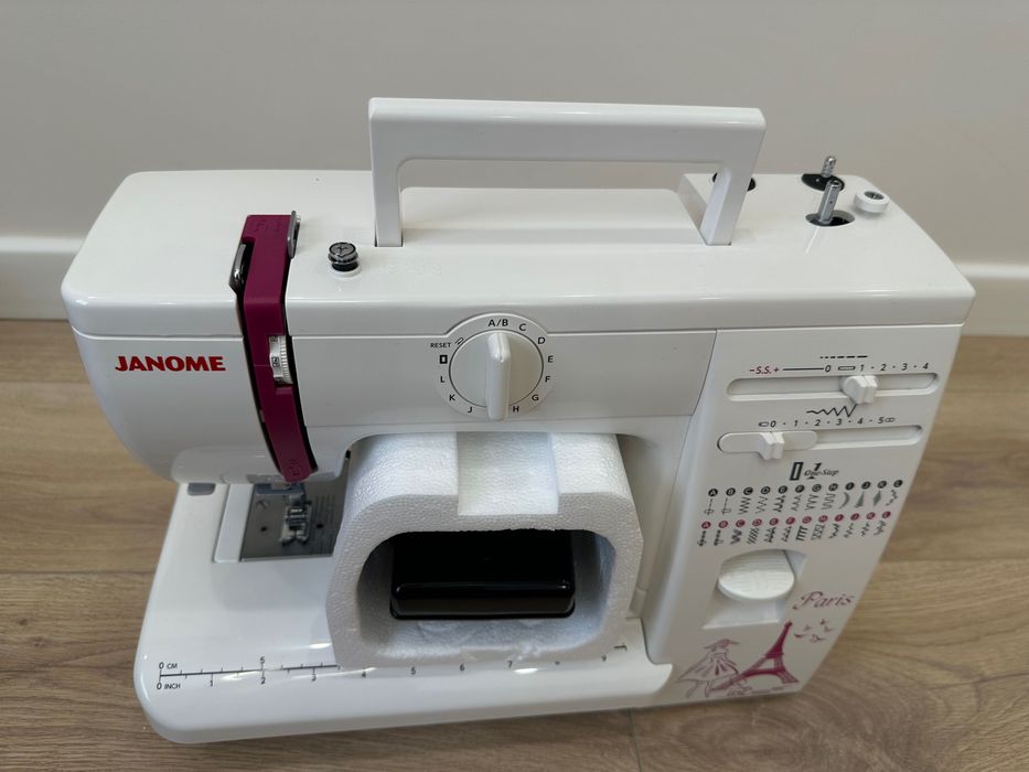 Продается Швейная машина Janome Q-23P