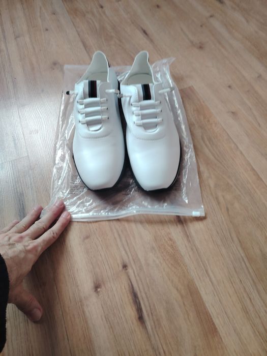 Мъжки обувки  за неформални поводи.