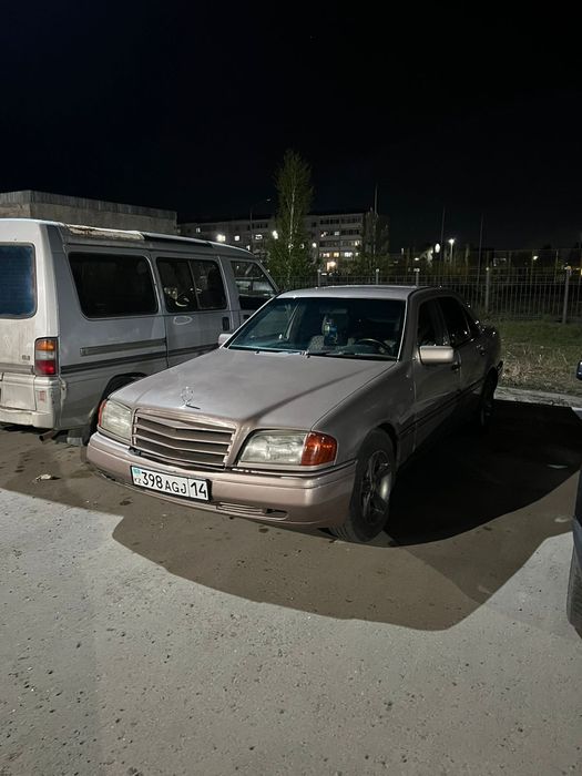 Mercedes - Benz.