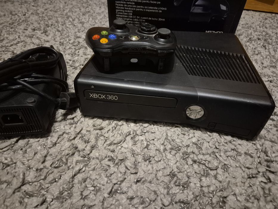 XBOX360 consola XBOX 360 slim + 1 joc bonus Minecraft