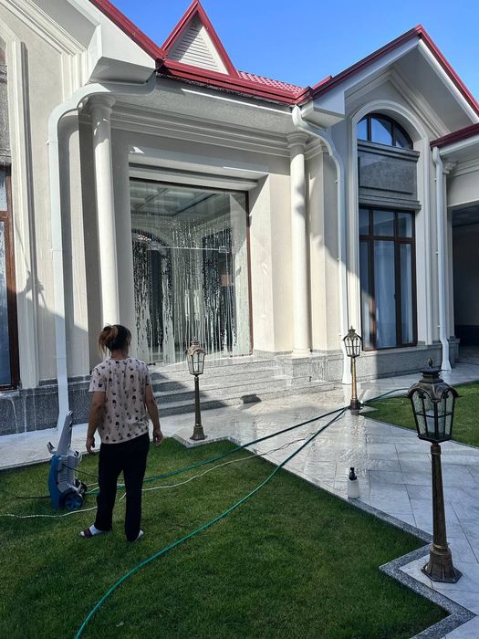 Чистка брусчатки. Мойка фасадов. Уборка. Химчистка мебели, ковров.