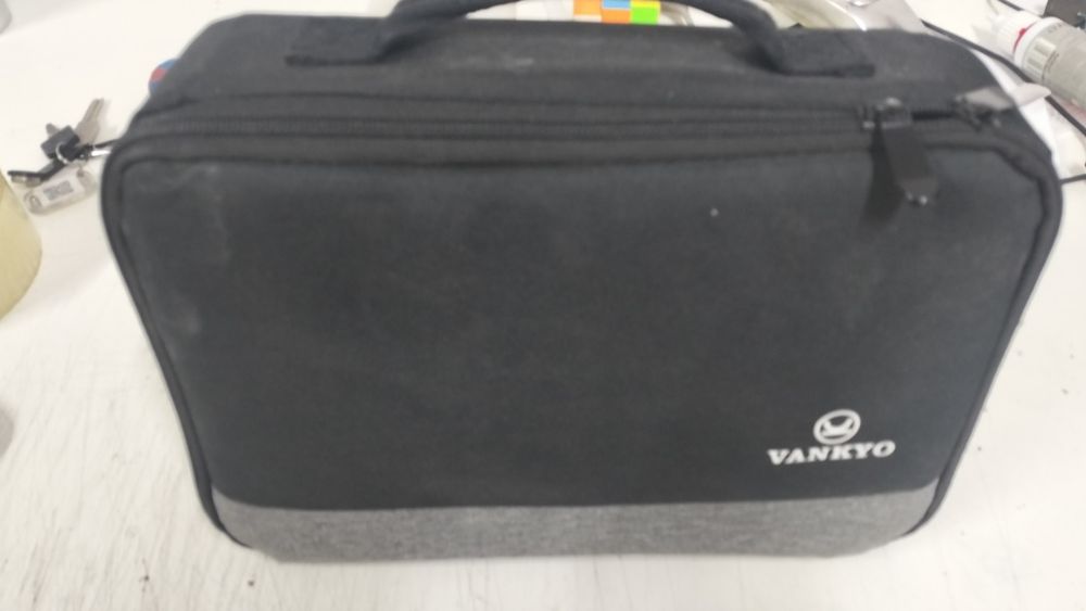 Продам проектор VANKYO