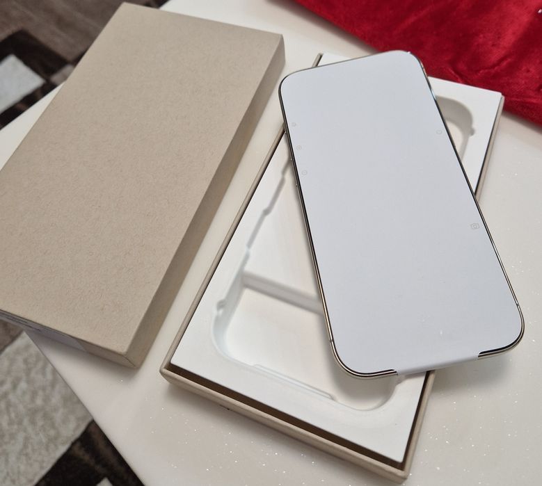 iPhone 17 Air 256GB. NOUU NE ACTIVAT